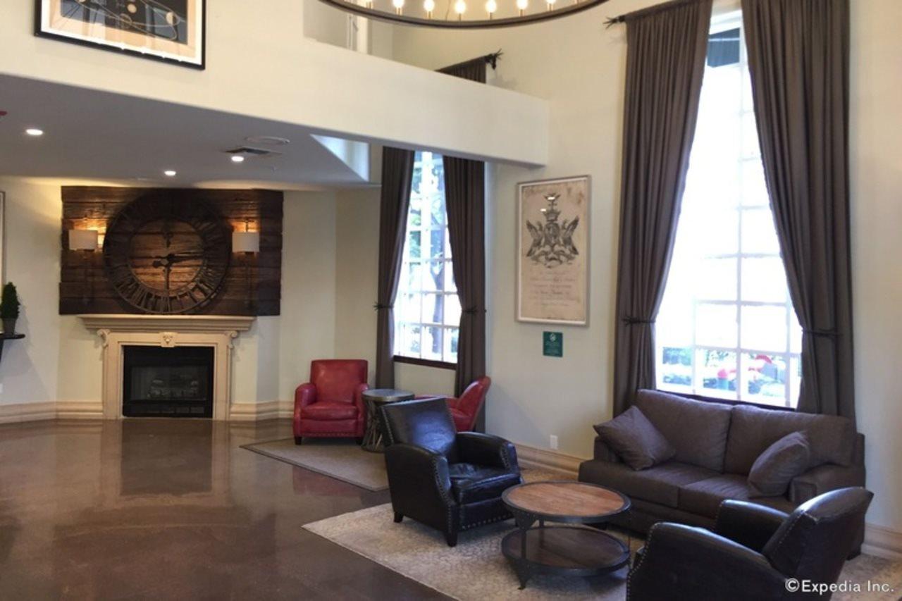 Anaheim Camelot Inn & Suites المظهر الخارجي الصورة