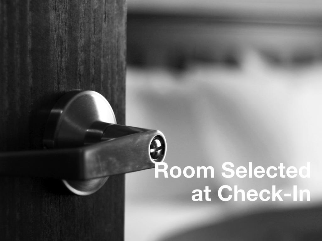 Anaheim Camelot Inn & Suites الغرفة الصورة