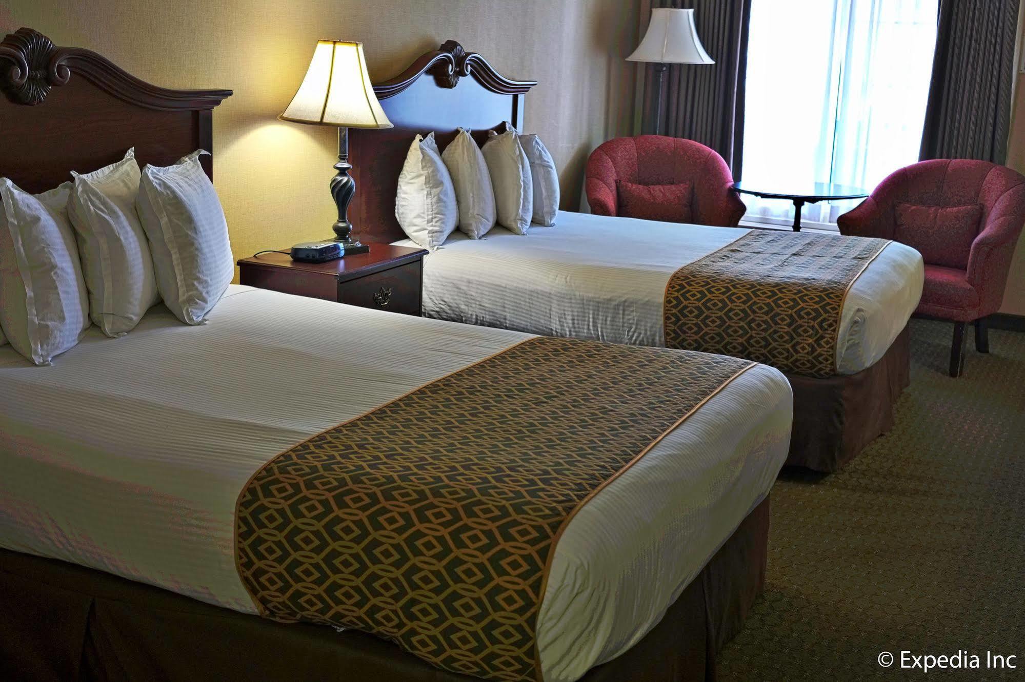 Anaheim Camelot Inn & Suites المظهر الخارجي الصورة
