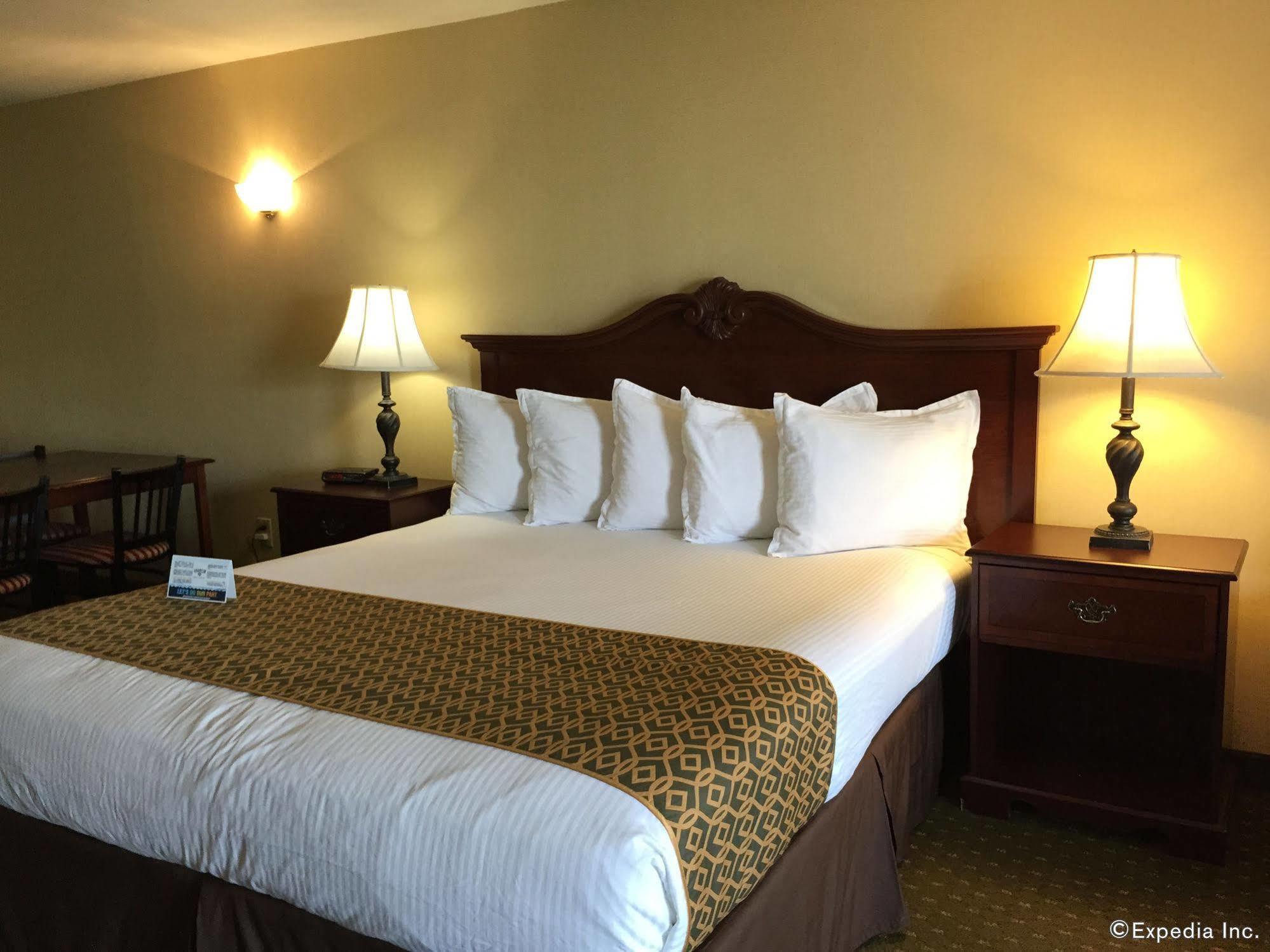 Anaheim Camelot Inn & Suites المظهر الخارجي الصورة